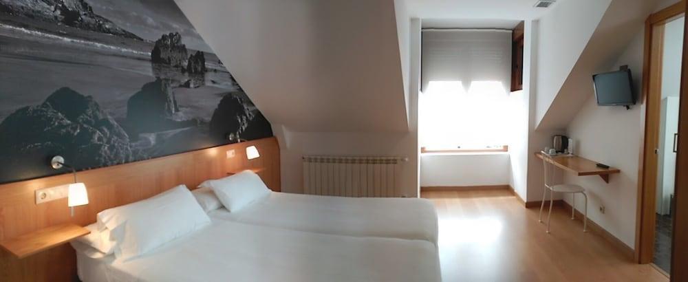 Hotel Dabeleira Луарка Екстериор снимка
