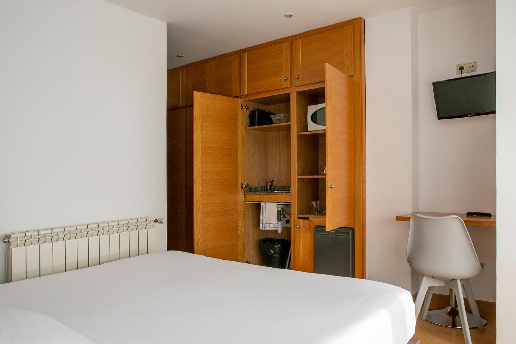 Hotel Dabeleira Луарка Екстериор снимка