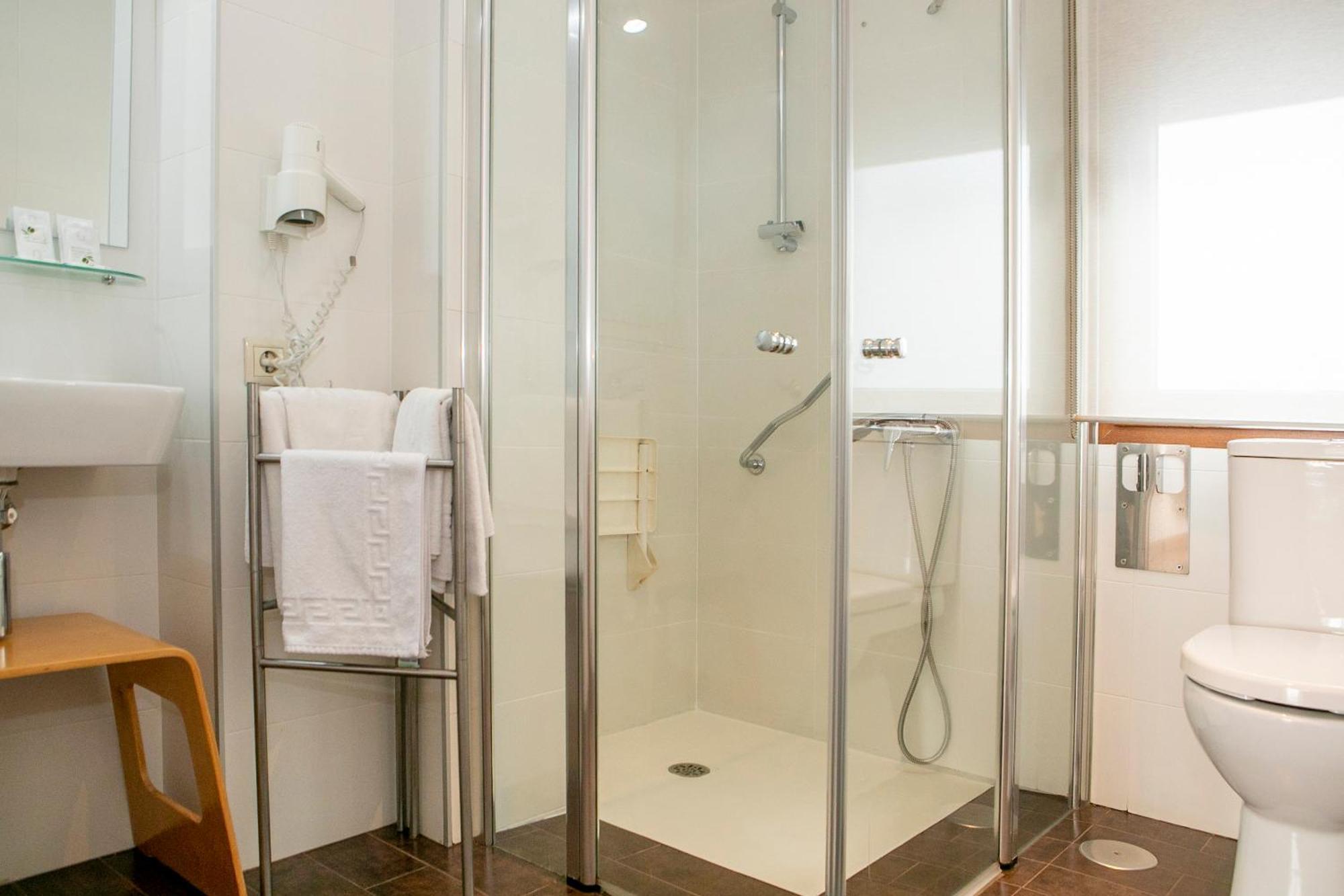 Hotel Dabeleira Луарка Екстериор снимка