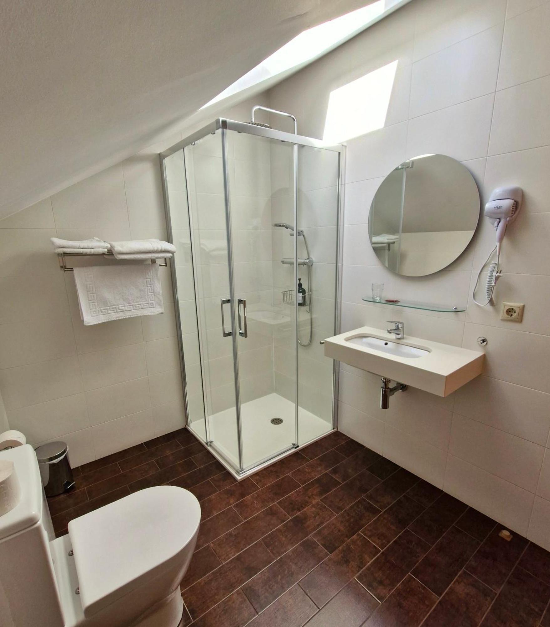 Hotel Dabeleira Луарка Екстериор снимка
