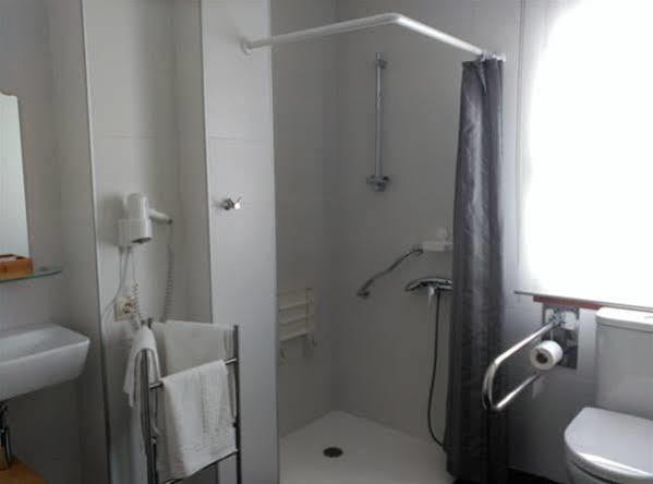 Hotel Dabeleira Луарка Екстериор снимка